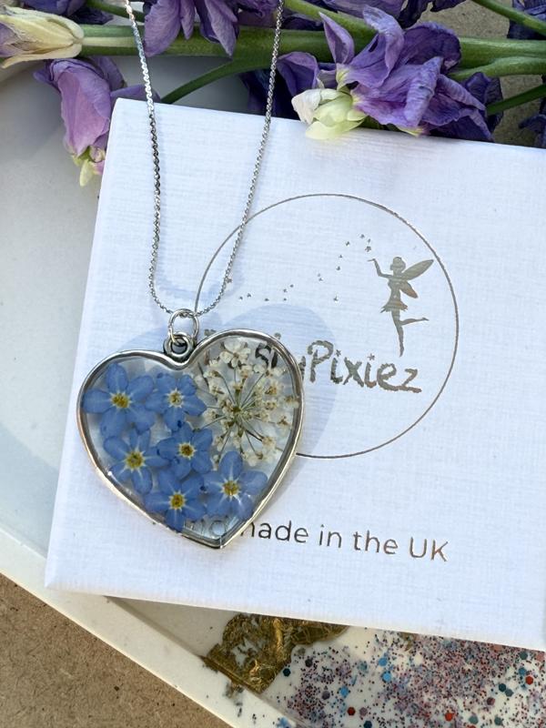 Forget me not beautiful heart necklace | Stainless steel image 3